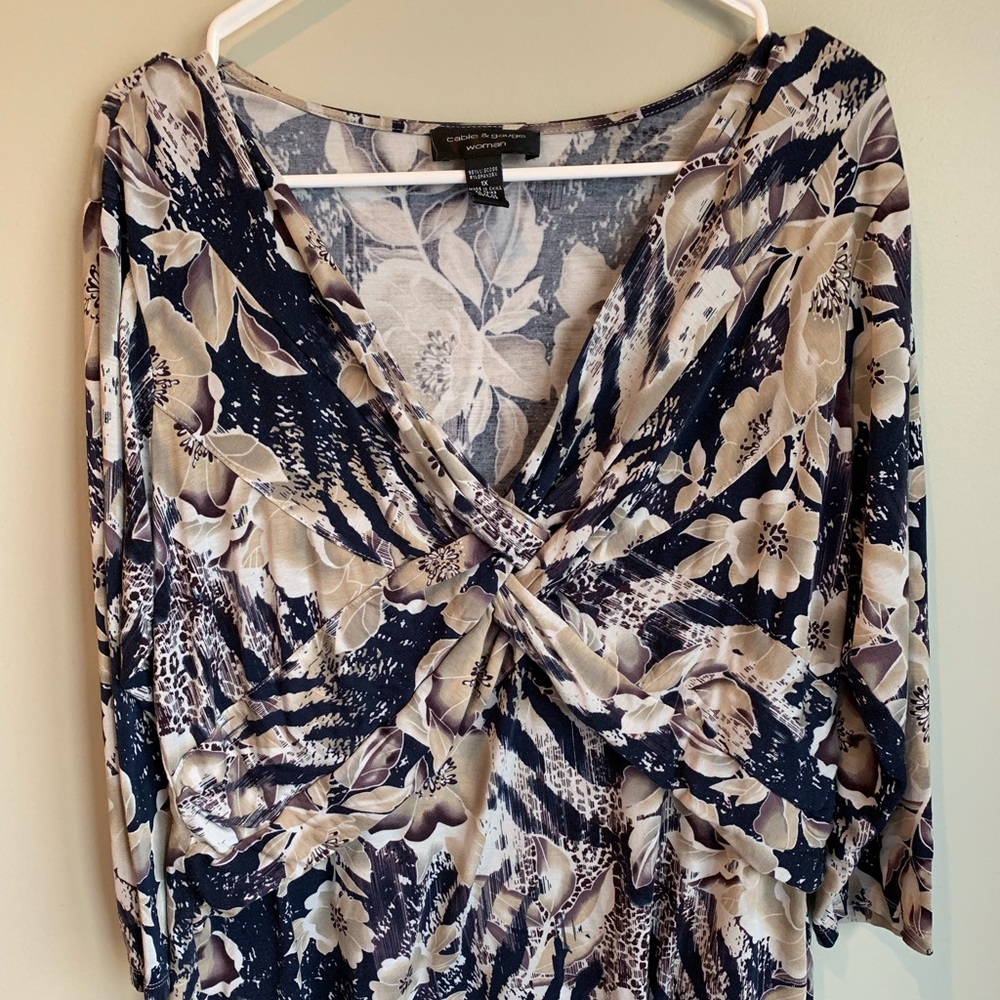 Floral top
